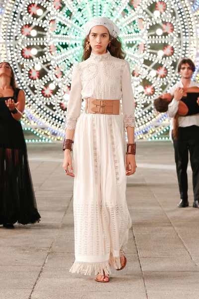 Look 81